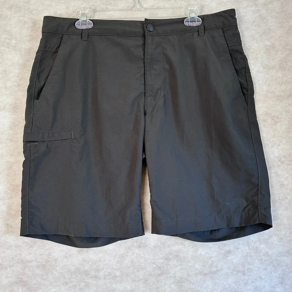 The North Face Mens Hiking Shorts Black Grey Size 36 Nylon Ripstop Cargo Utility